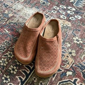 Taos Leather Clogs